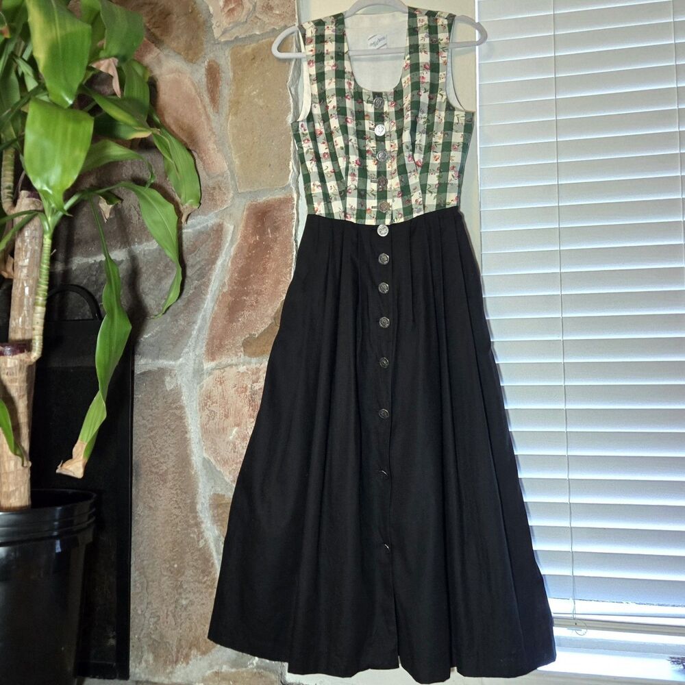 Rare Vintage Austrian Cotton Drindl Dress - Late 70s / Early 80s - Cottage